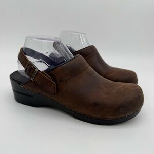 Dansko Ingrid Brown Leather Swivel Strap Clogs Size EU 42/US 11.5-12
